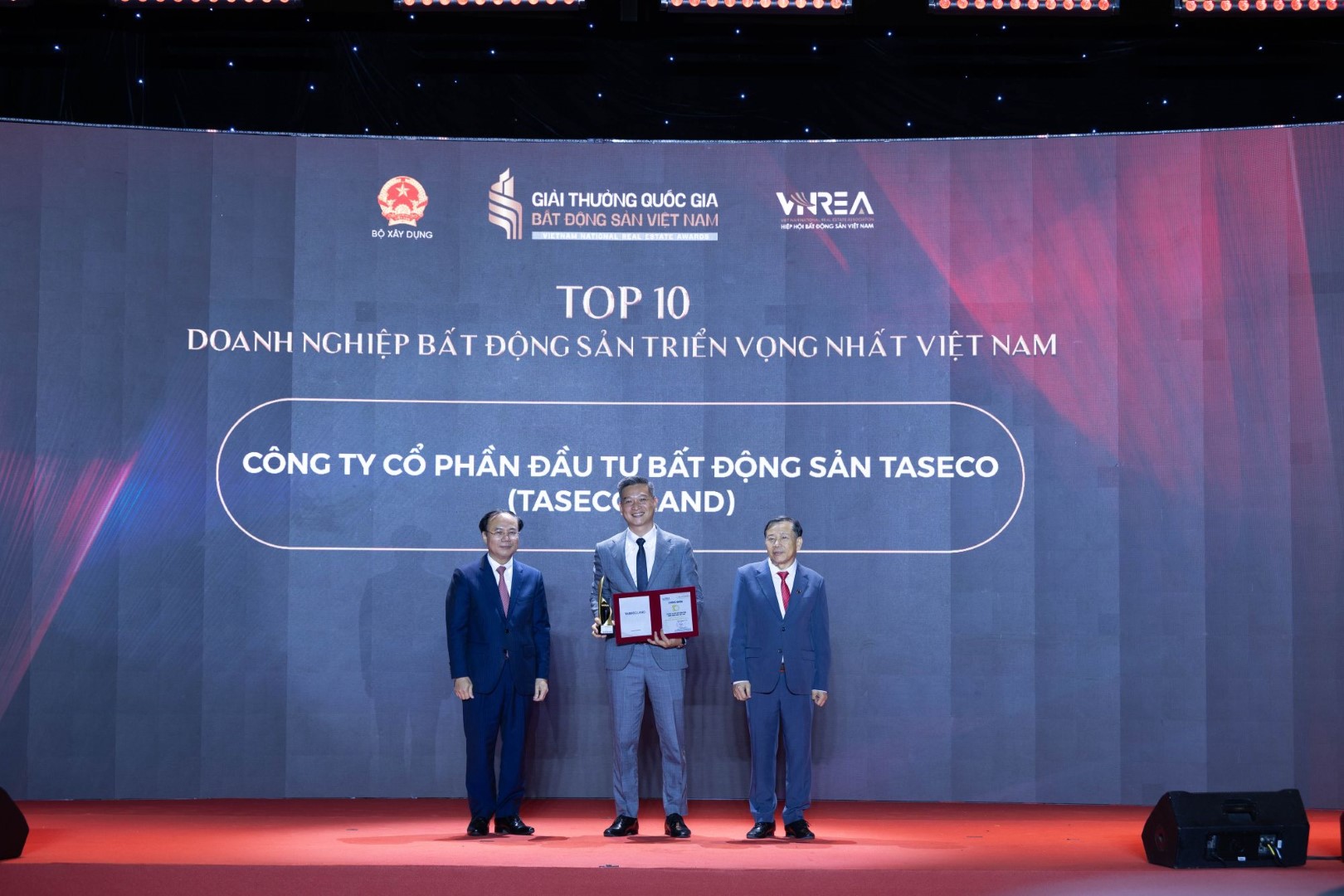 Taseco Land Honored with Two Awards at the 2026 Vietnam National Real Estate Awards