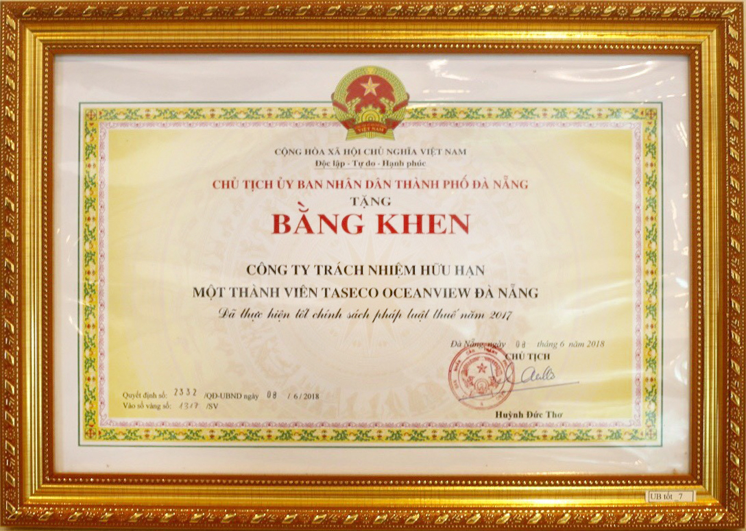 Taseco Ocean View Da Nang received a certificate of merit from the People's Committee of Da Nang city